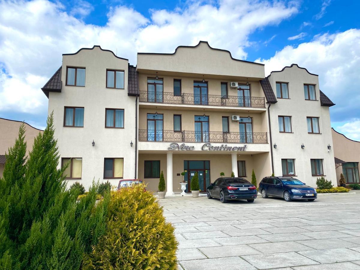 New Continent Hotel Bushtyno Exterior foto
