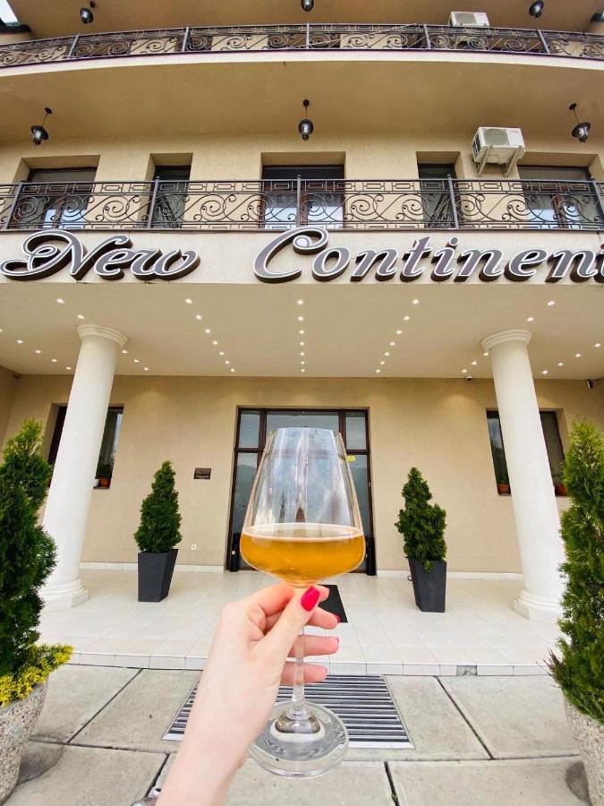 New Continent Hotel Bushtyno Exterior foto